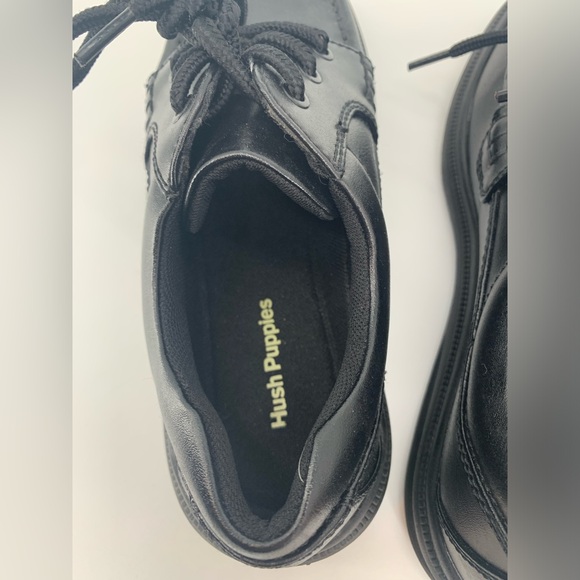 🚨Hush Puppies Black Boys Shoes Size 8 - Picture 5 of 7